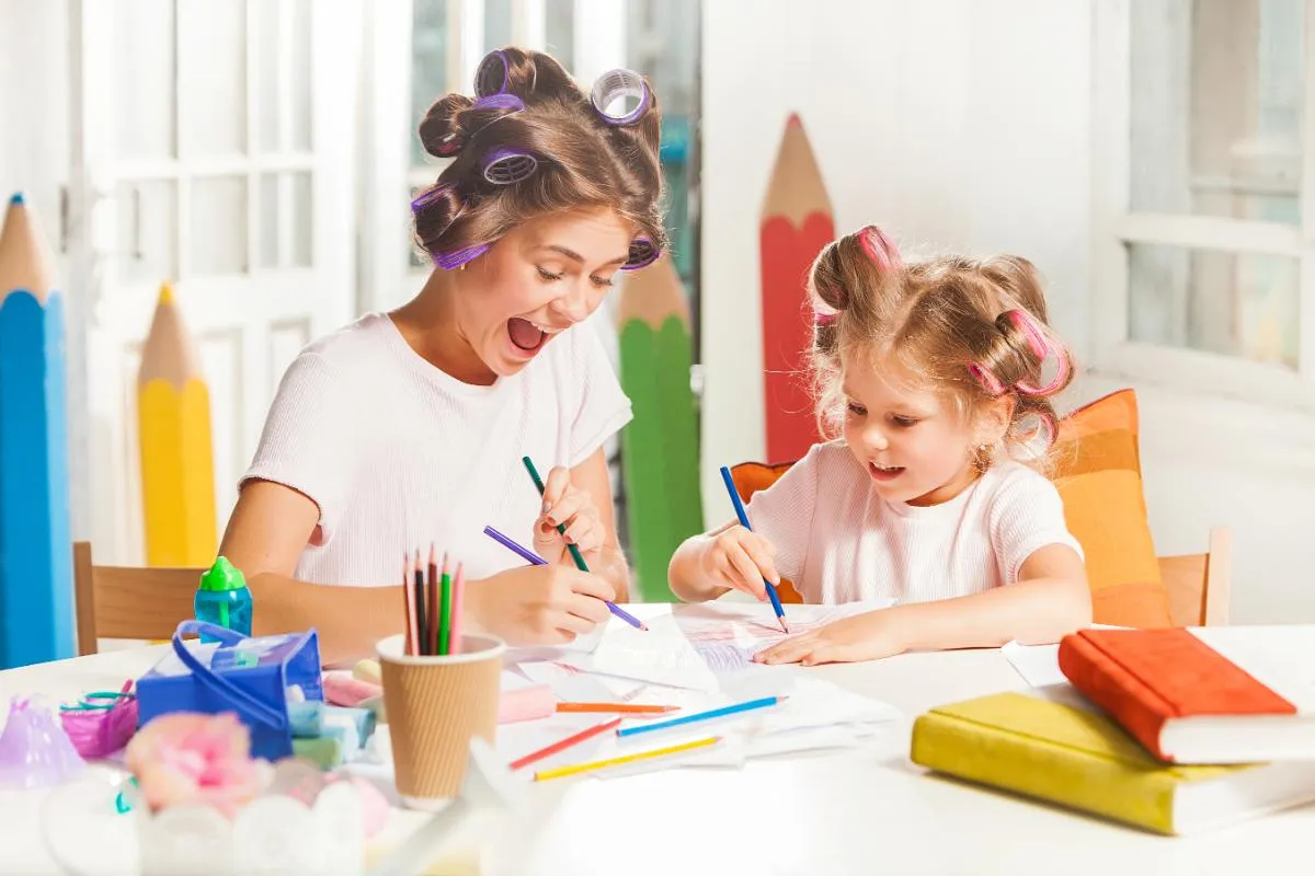 Top idei de activități care te vor ajuta să interacționezi cât mai bine cu micuțul tău
