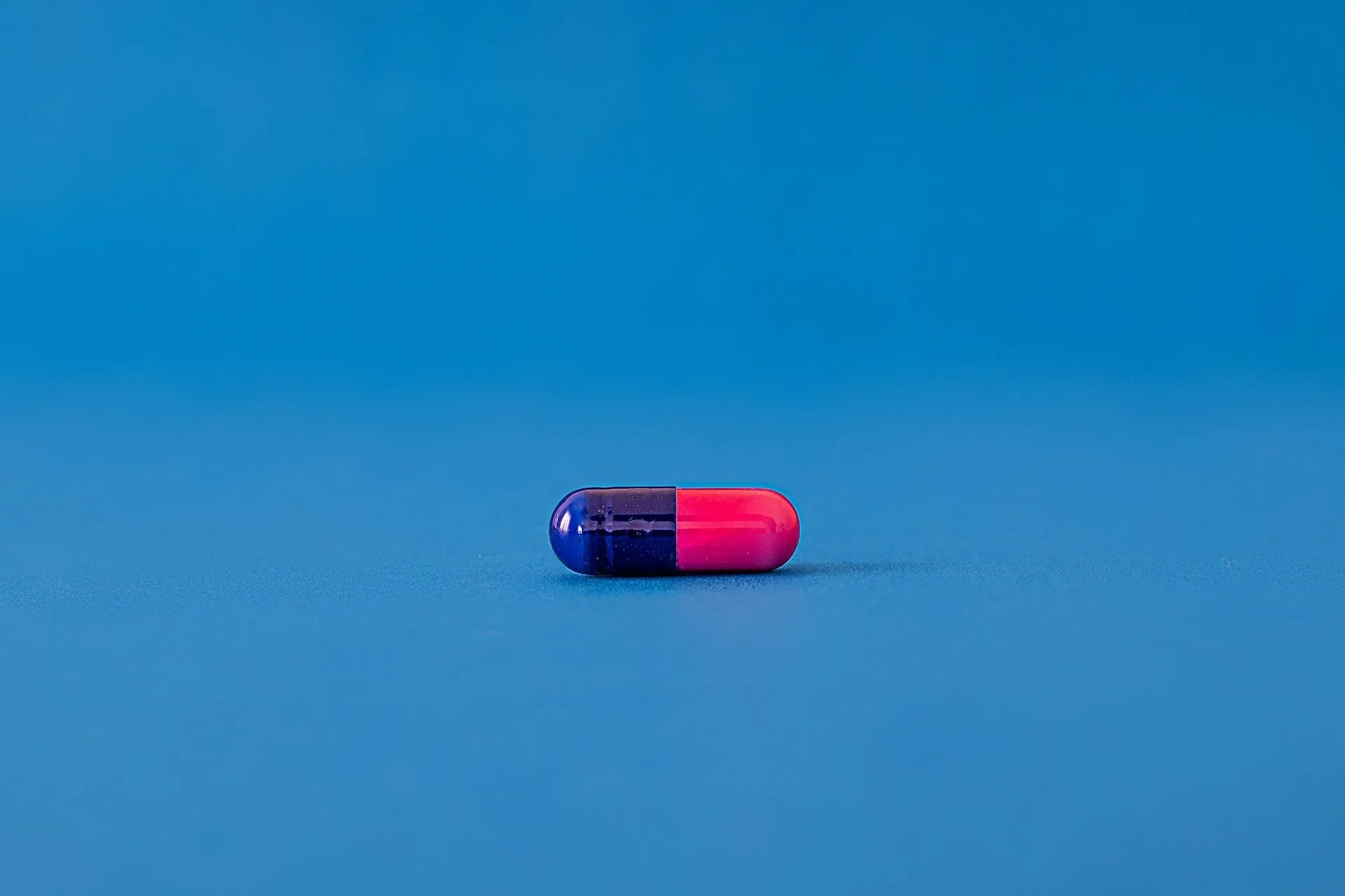 Pastile slăbit – susținere sănătoasă sau efect agresiv?