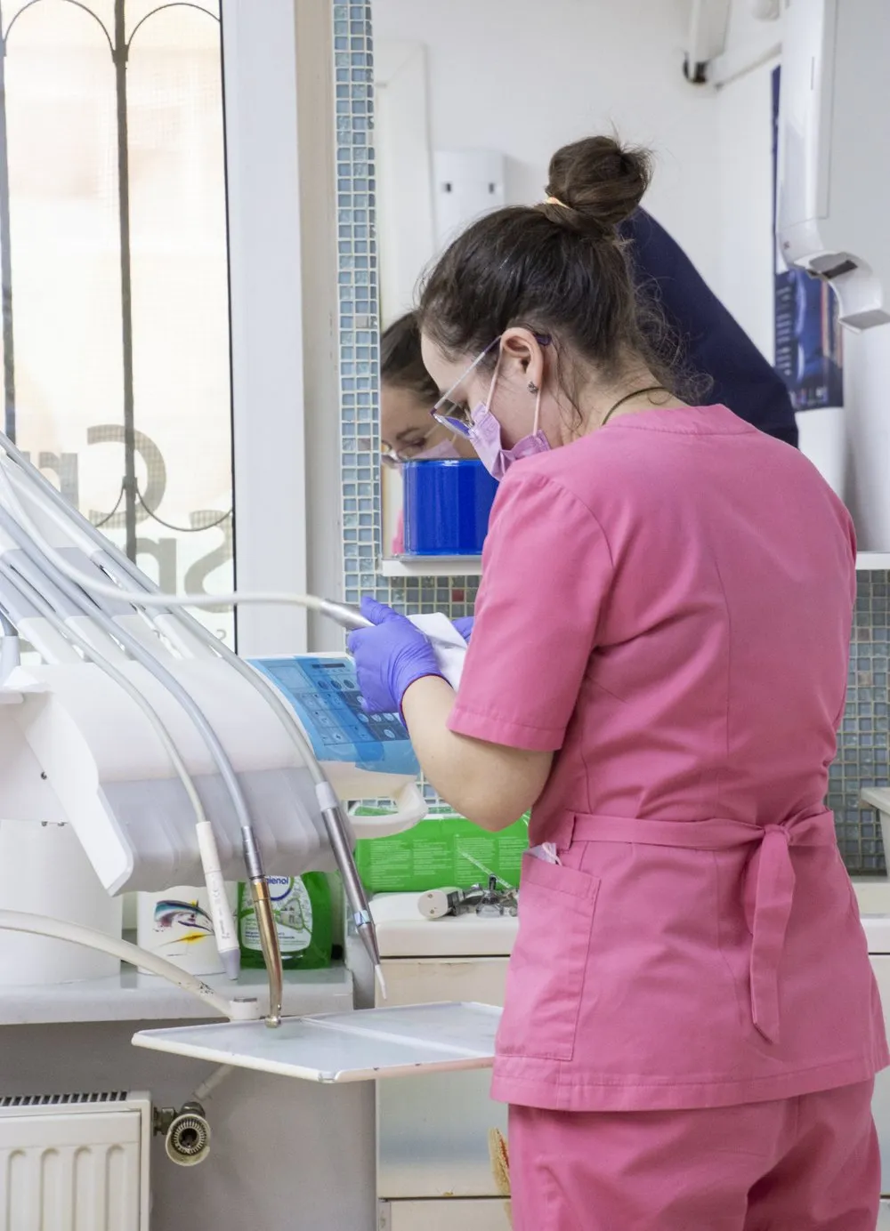 Implanturi Megagen — tehnologie premium pentru dinți ficși