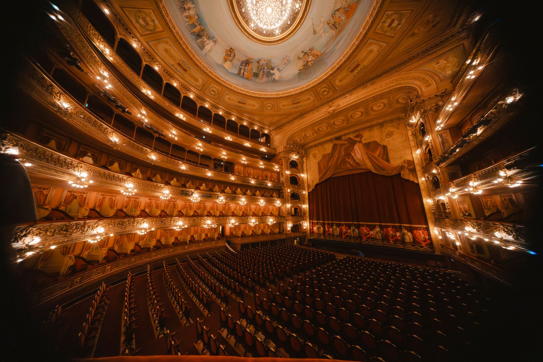 Teatrul independent din România, între pasiune și supraviețuire